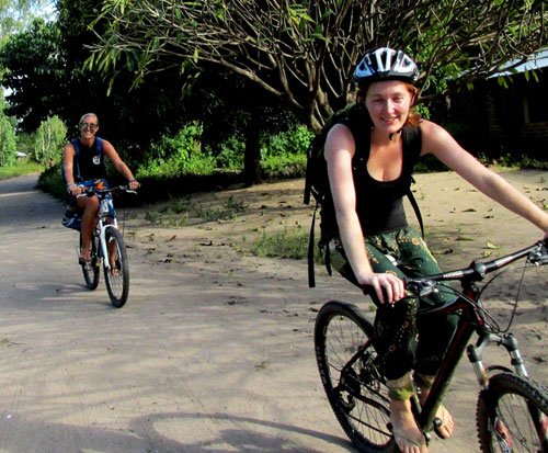 Cycle to volunteer placements in rural Malawi